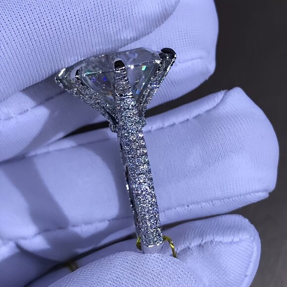 925 Sterling Silver 10 Carat Moissanite Bead Ring - Picture 5 of 5